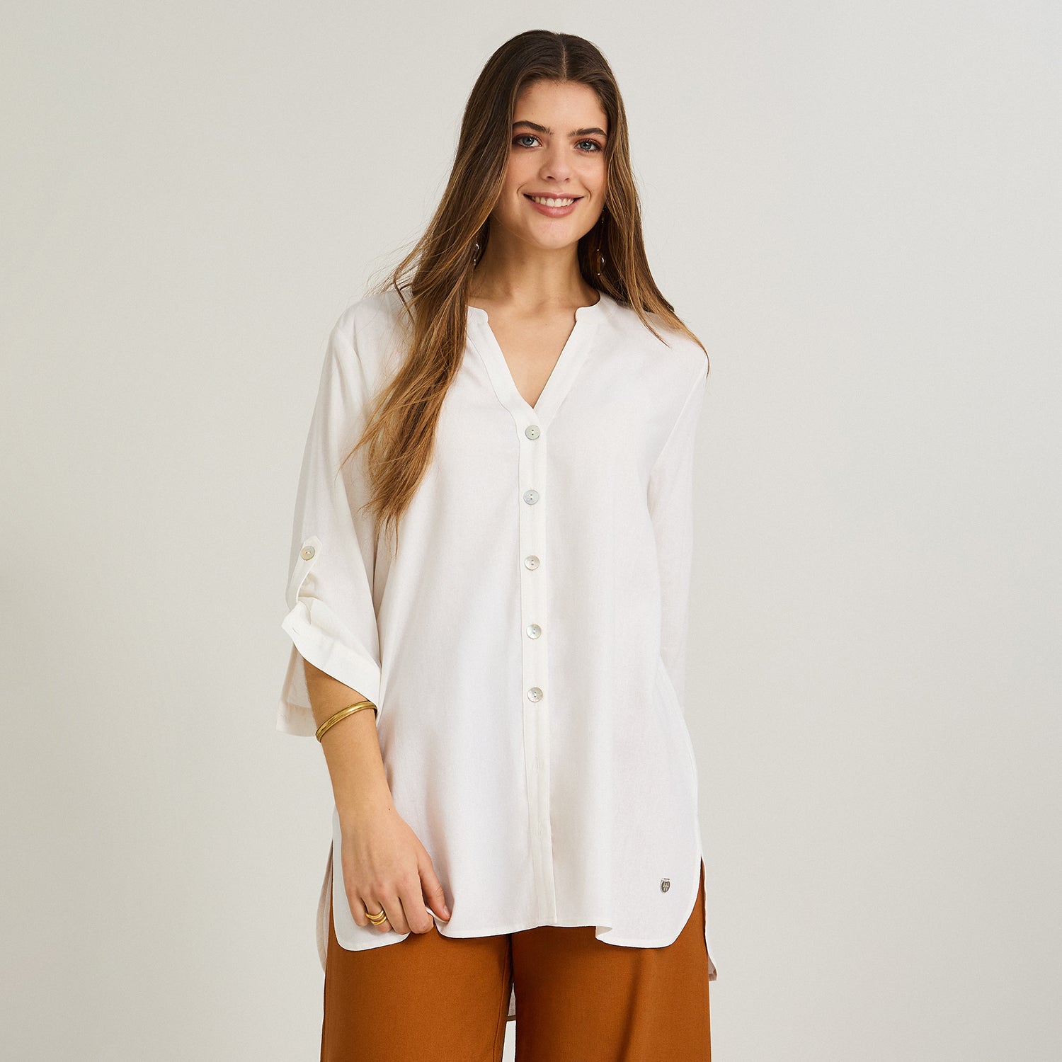 Blusa Blanco Manga 3/4 No Elasticado Sin Forro Calce Holgado